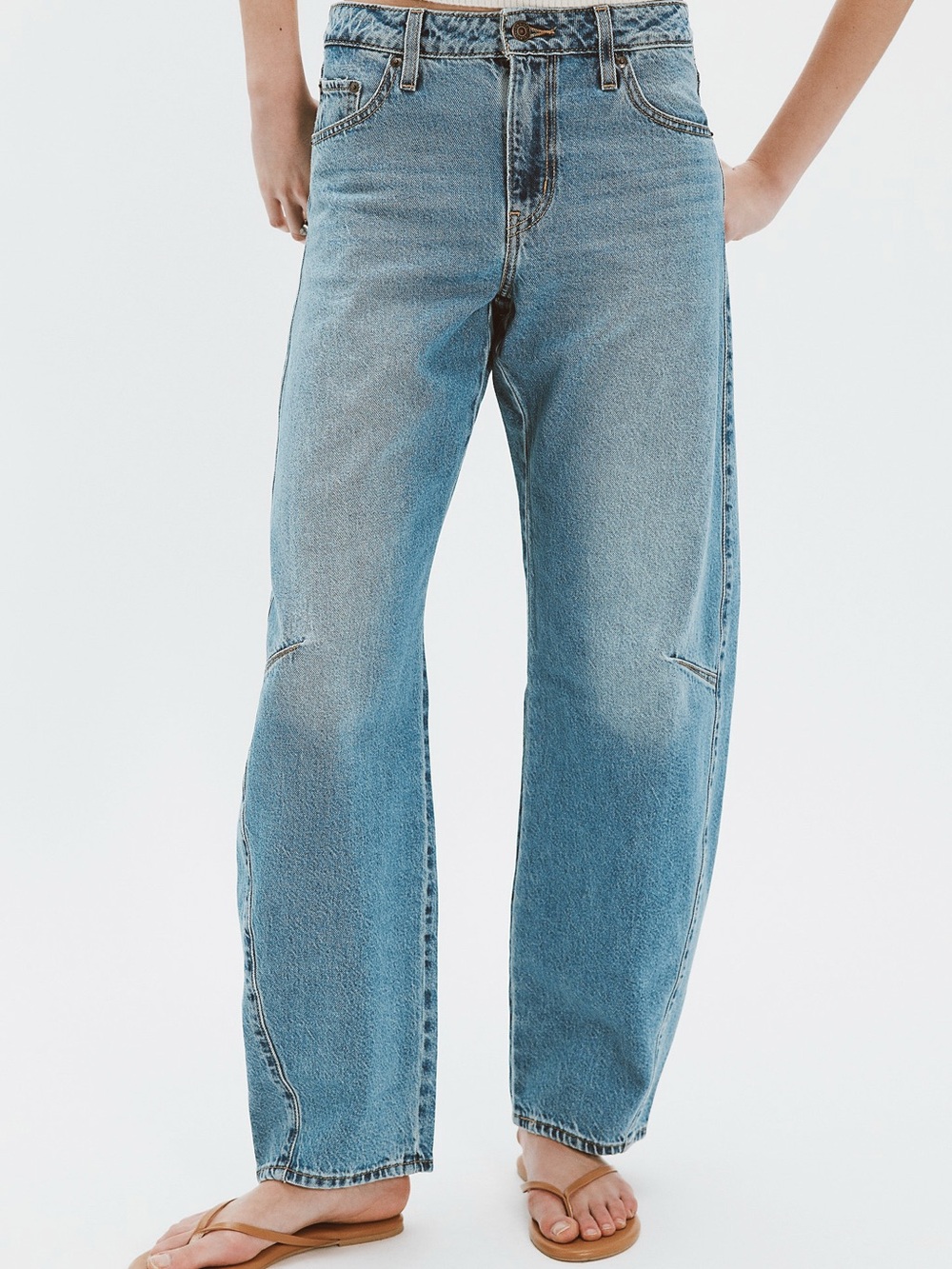 Levi’s Baggy Dad Barrel Jean